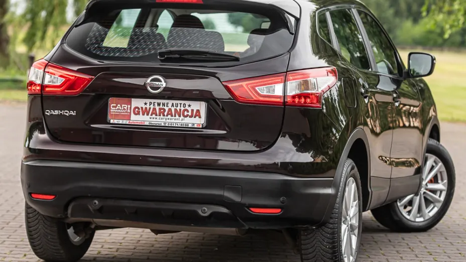 NISSAN Qashqai -
