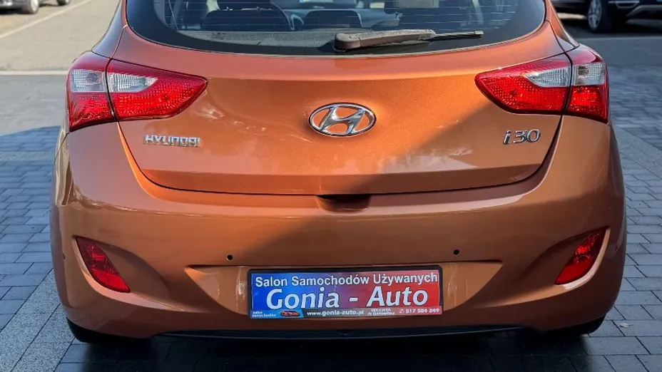 HYUNDAI i30 -
