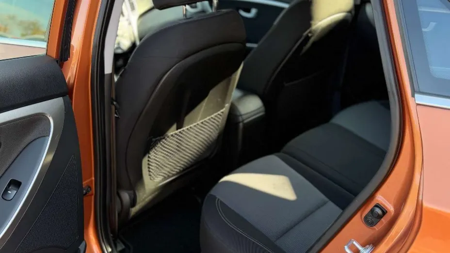 HYUNDAI i30 -