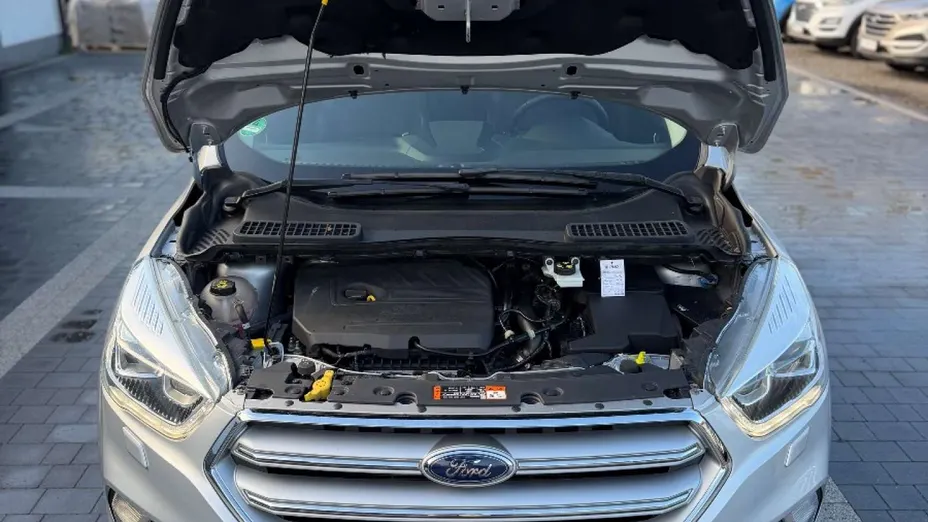 FORD Kuga -