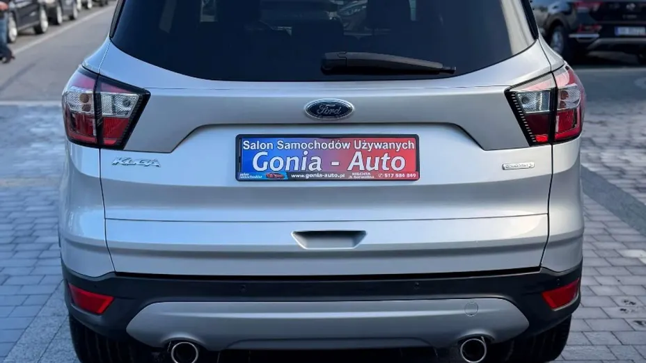 FORD Kuga -