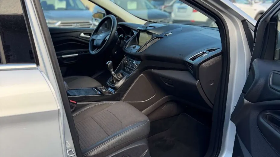 FORD Kuga -