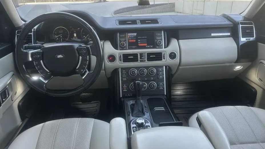 LAND ROVER Range Rover -