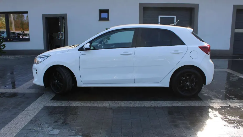 KIA Rio -