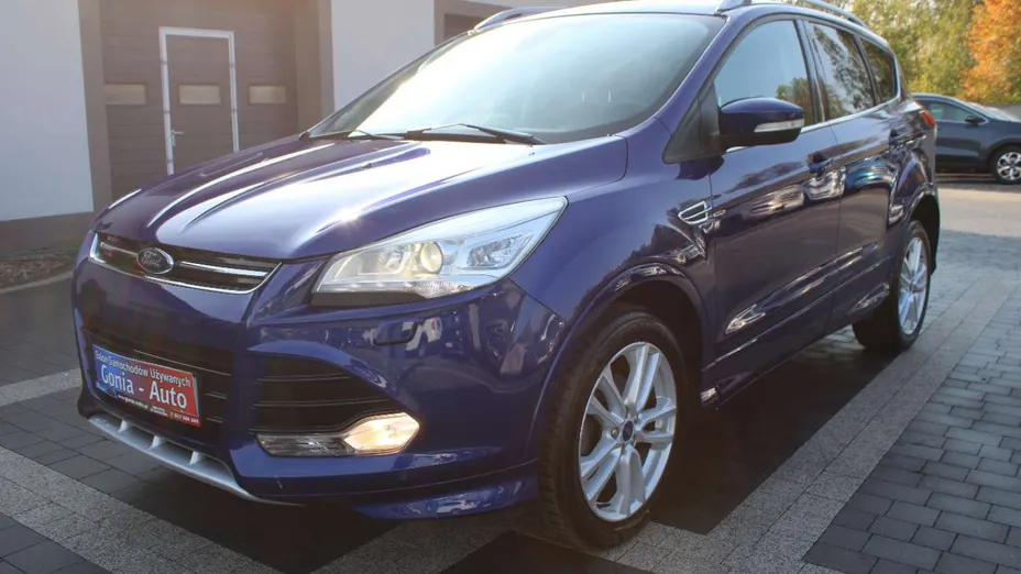 FORD Kuga -