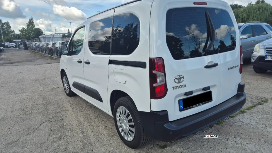 TOYOTA Proace City Verso -