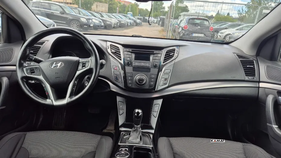 HYUNDAI i40 -