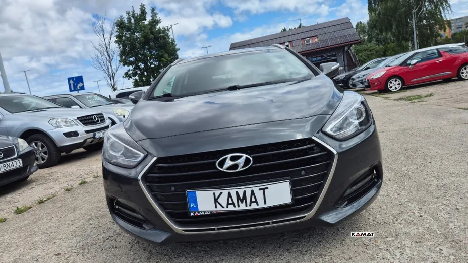 HYUNDAI i40 -
