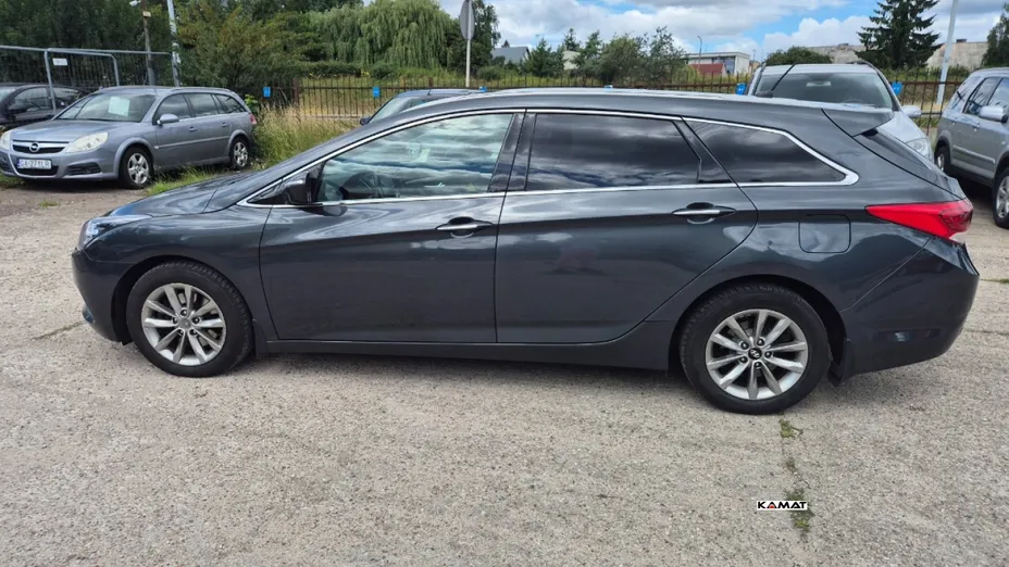 HYUNDAI i40 -