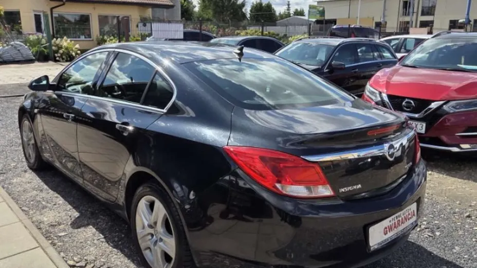 OPEL Insignia -