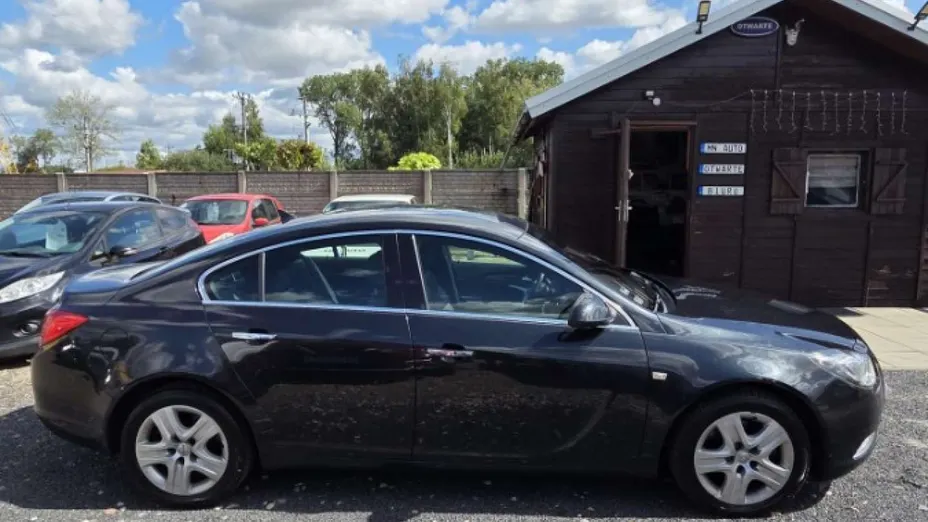 OPEL Insignia -