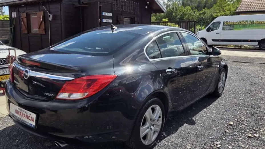 OPEL Insignia -