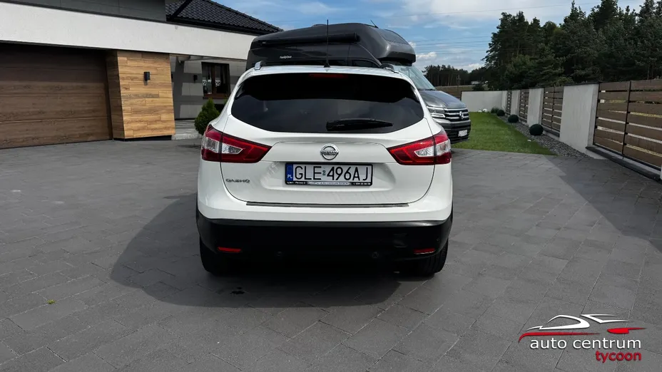 NISSAN Qashqai -