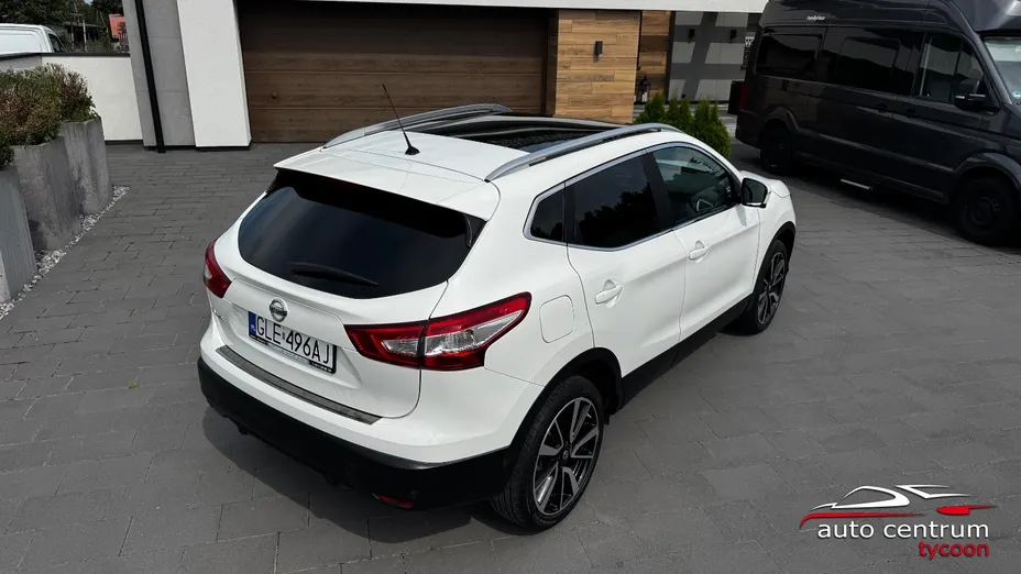 NISSAN Qashqai -