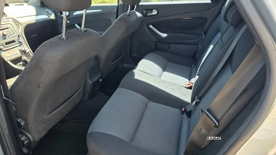 FORD Mondeo -