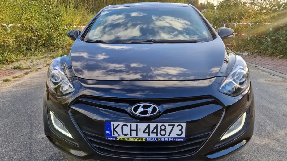 HYUNDAI i30 -