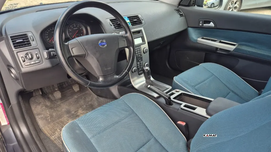 VOLVO C30 -