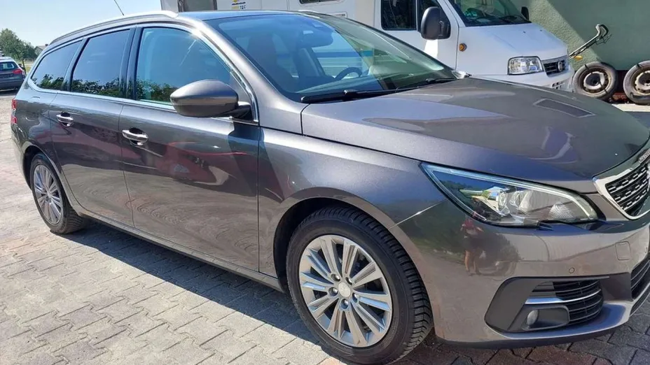 PEUGEOT 308 -