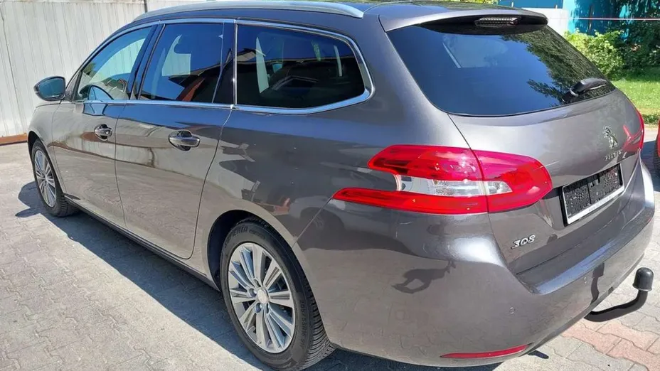 PEUGEOT 308 -