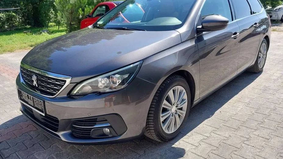 PEUGEOT 308 -