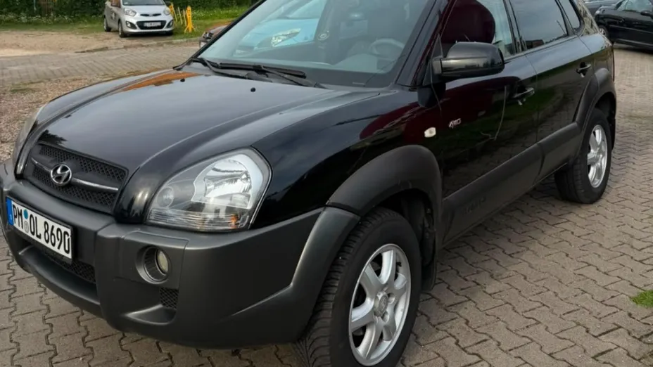 HYUNDAI Tucson -