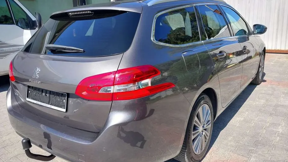 PEUGEOT 308 -