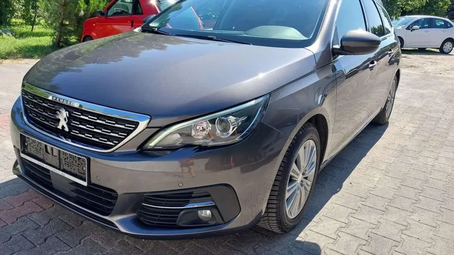 PEUGEOT 308 -