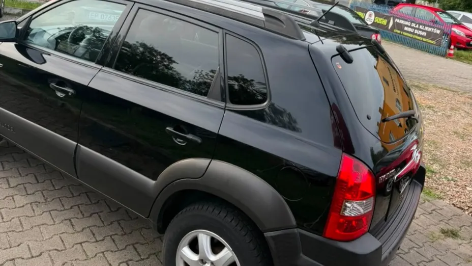 HYUNDAI Tucson -