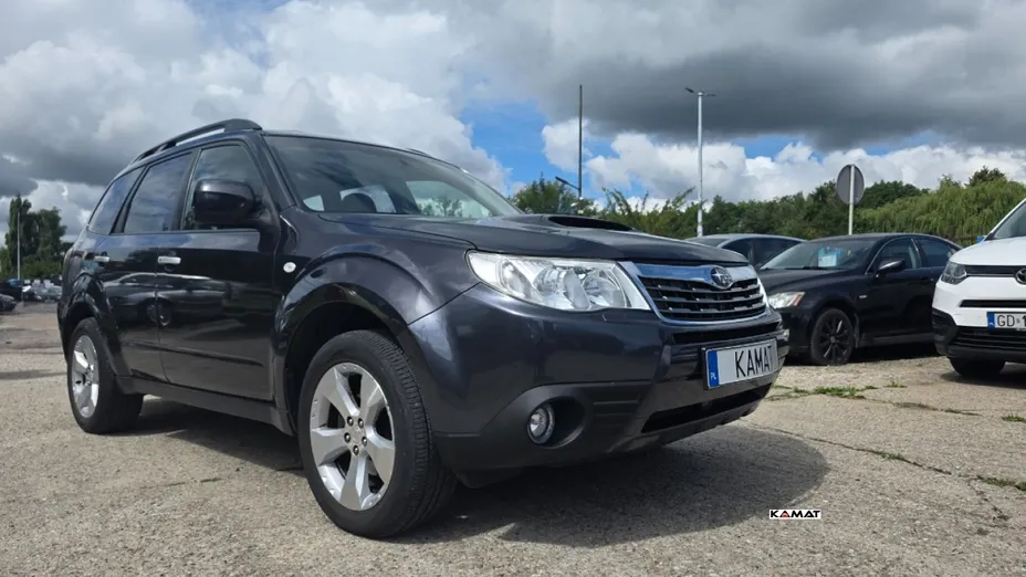 SUBARU Forester -