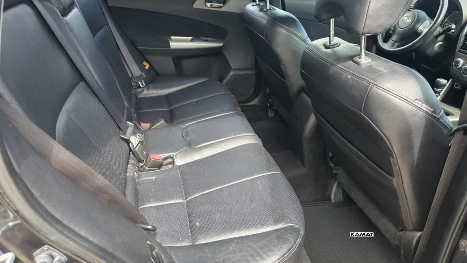 SUBARU Forester -