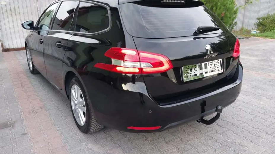 PEUGEOT 308 -