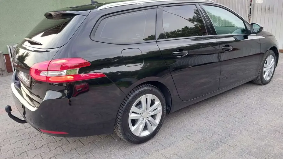 PEUGEOT 308 -