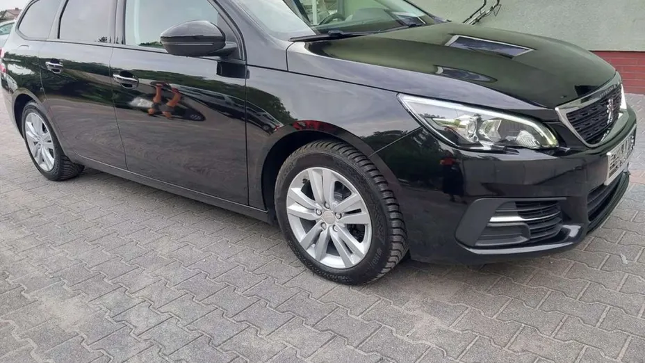 PEUGEOT 308 -