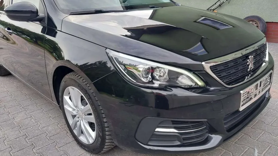 PEUGEOT 308 -