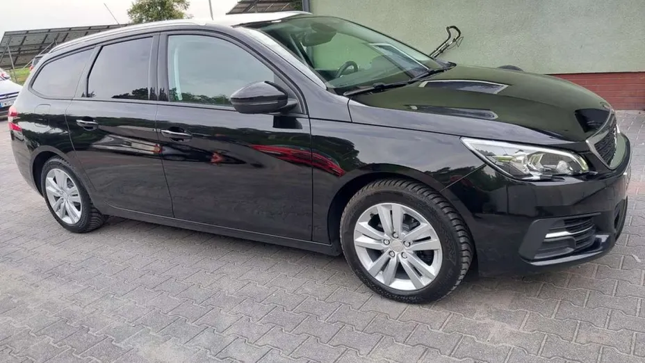 PEUGEOT 308 -