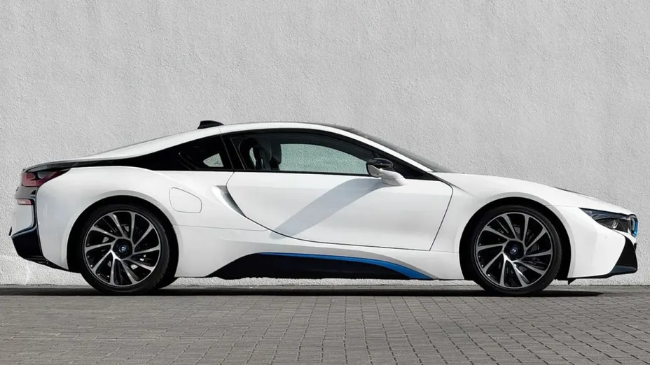 BMW i8 -