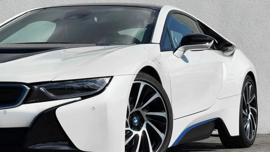 BMW i8 -