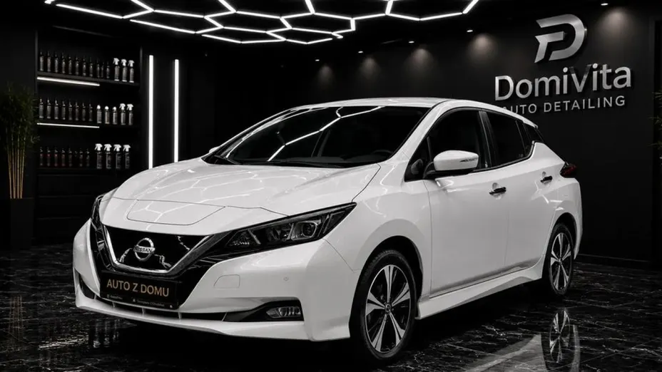 NISSAN Leaf -