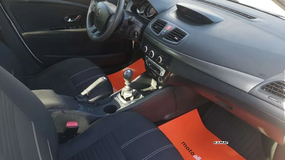 RENAULT Fluence -