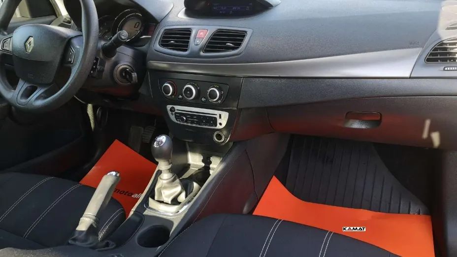 RENAULT Fluence -