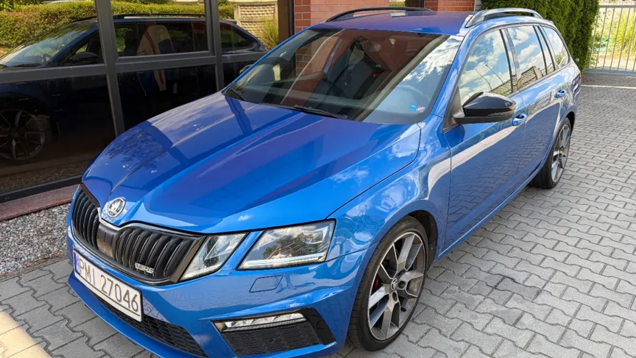 SKODA Octavia -