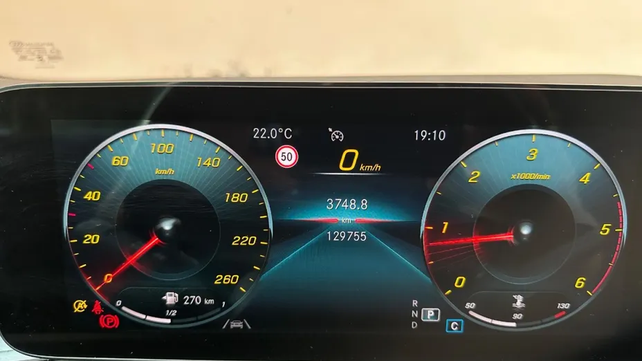 MERCEDES-BENZ CLA -
