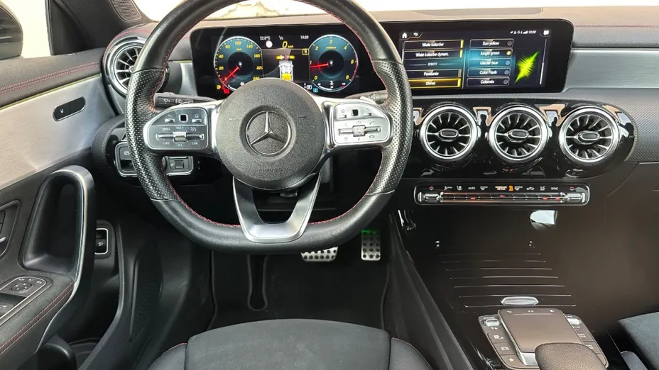 MERCEDES-BENZ CLA -