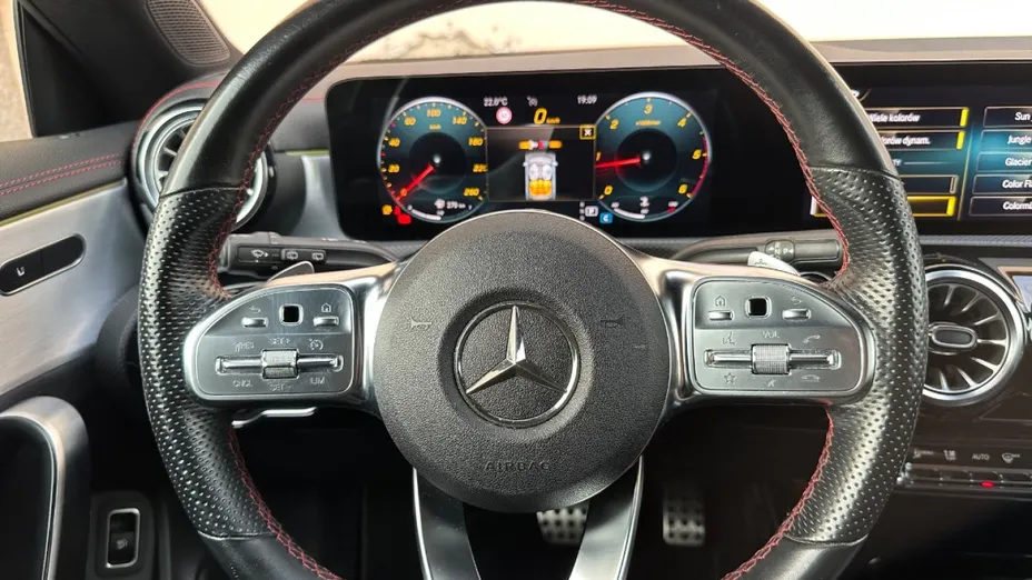 MERCEDES-BENZ CLA -