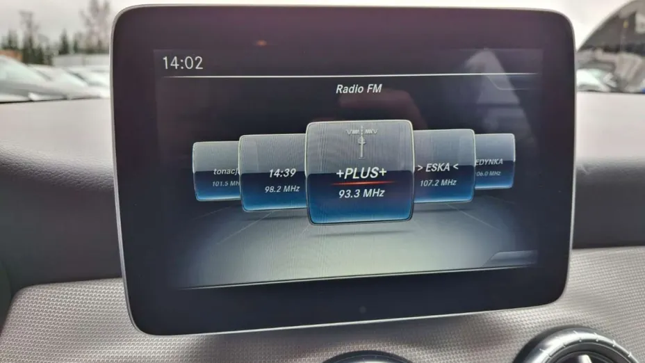 MERCEDES-BENZ CLA -
