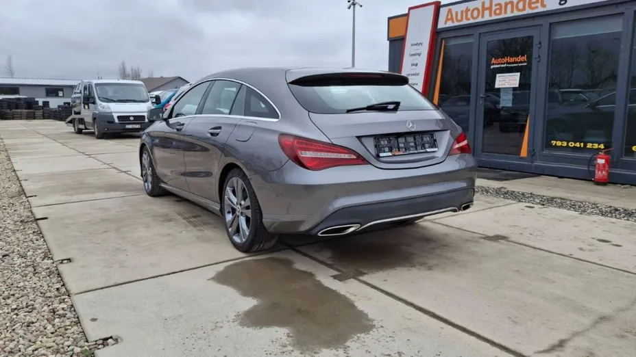 MERCEDES-BENZ CLA -