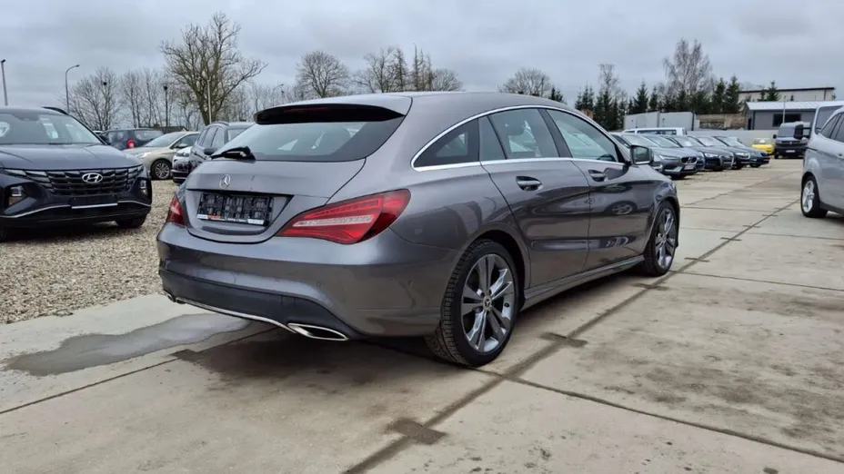 MERCEDES-BENZ CLA -