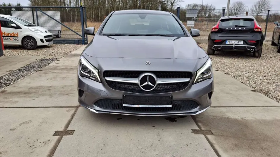 MERCEDES-BENZ CLA -