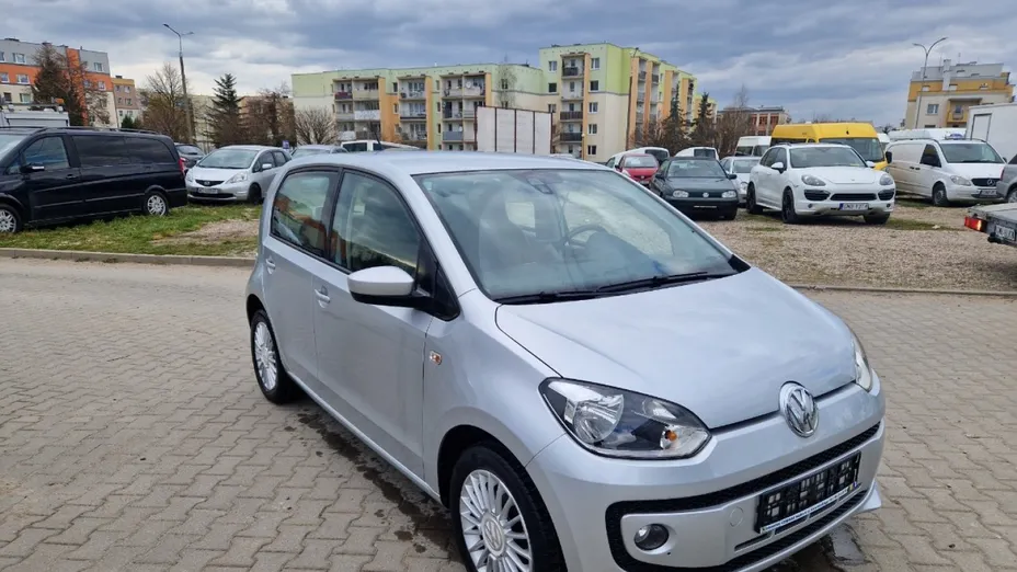 VOLKSWAGEN up! -