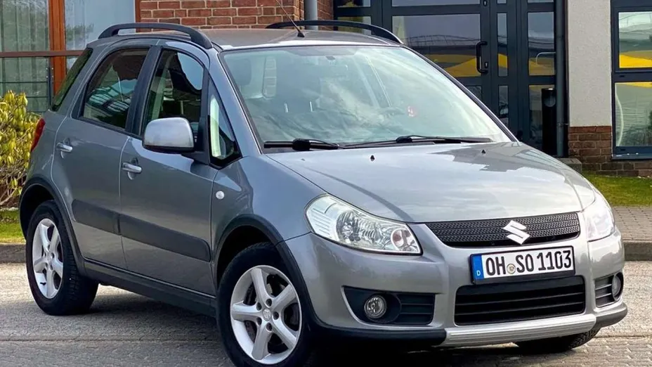 SUZUKI SX4 -